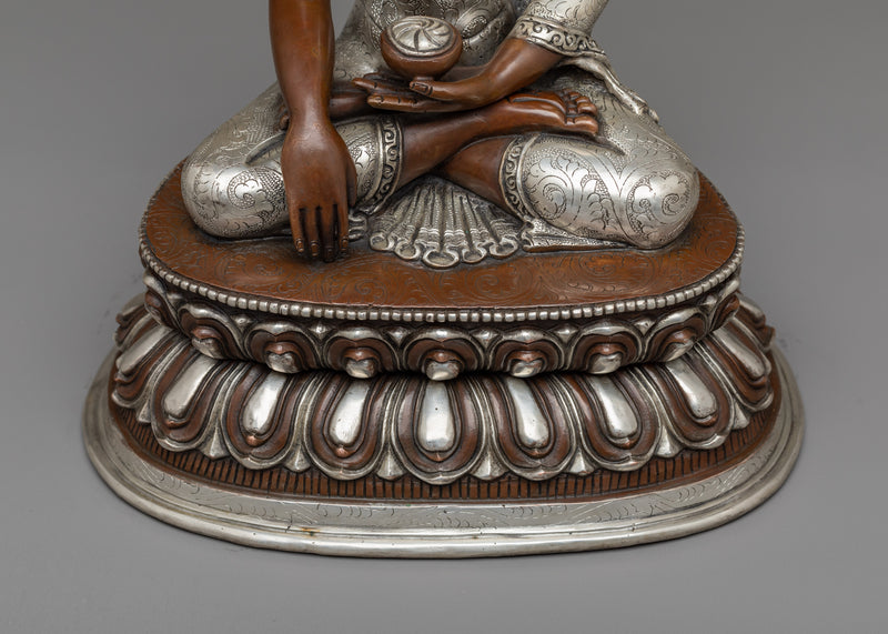 Sakyamuni Buddha Statue | Embodying Wisdom and Compassion