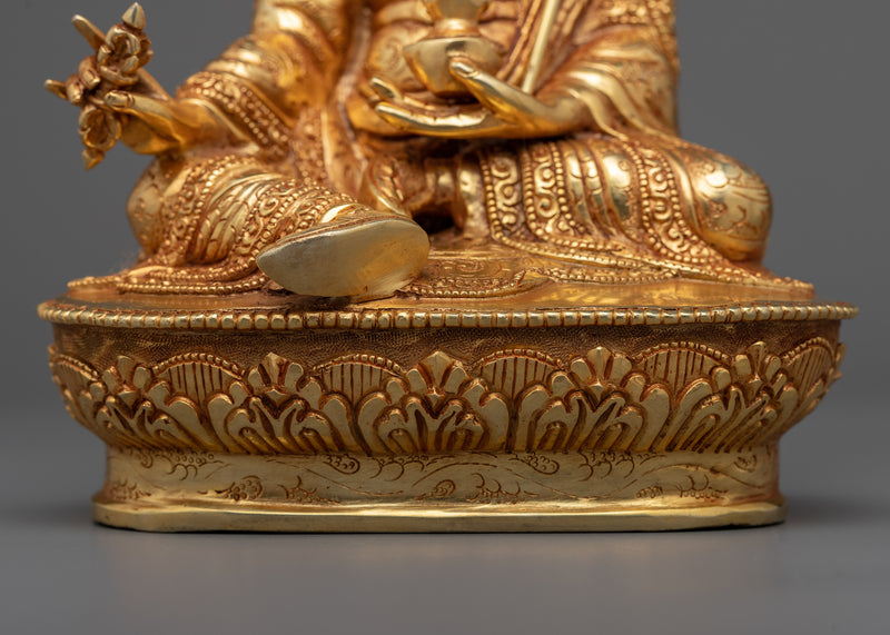 Guru Padma Rinpoche Statue | Embrace the Enlightened Master's Blessings