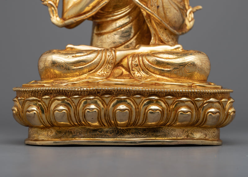 Je Tsongkhapa Prayer Statue and His Two Disciples | A Beacon of Illuminated Teachings