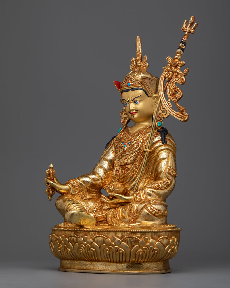 guru-rinpoche-puja-statue