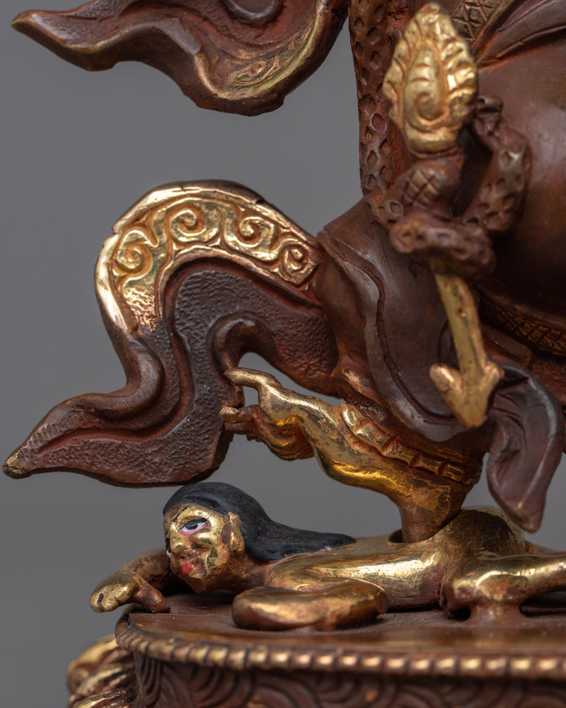 Two-Armed Bernagchen Mahakala Dharma Protector | Experience the Tranquil Aura