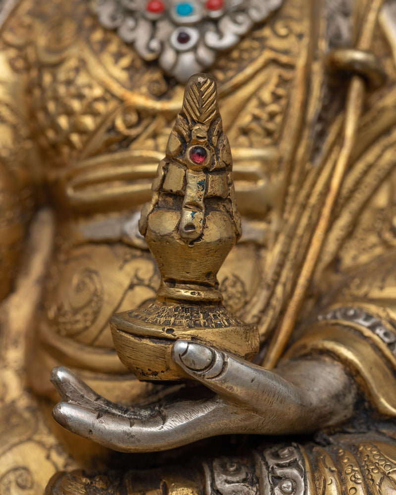 Lotus-Born Guru Rinpoche | The Embodiment of Enlightened Compassion