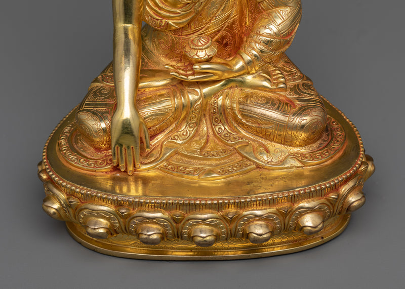 Shakyamuni Buddha Golden Statue | The Beacon of Enlightenment