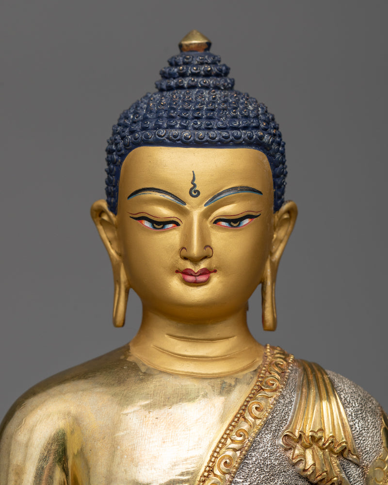 Sculpture of shakyamuni-buddha