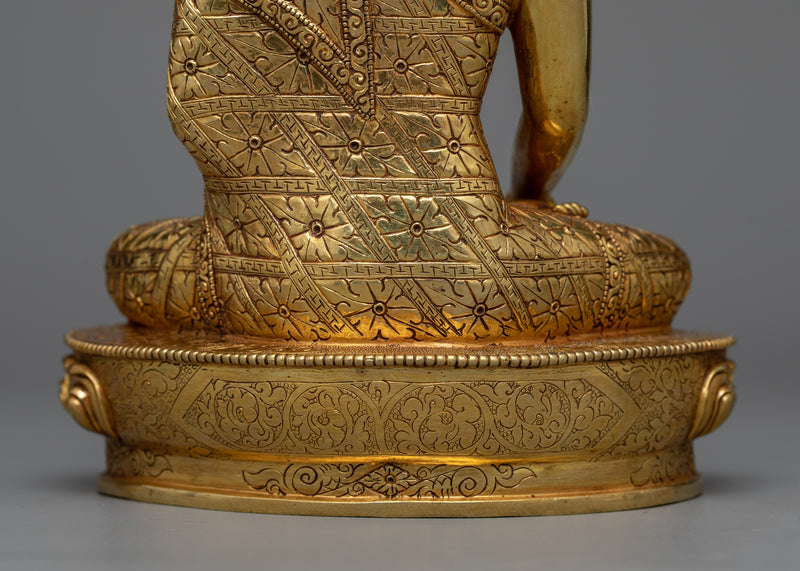 Shakyamuni Buddha Copper Gilt Statue | A Reflection of Enlightenment in 24K Gold