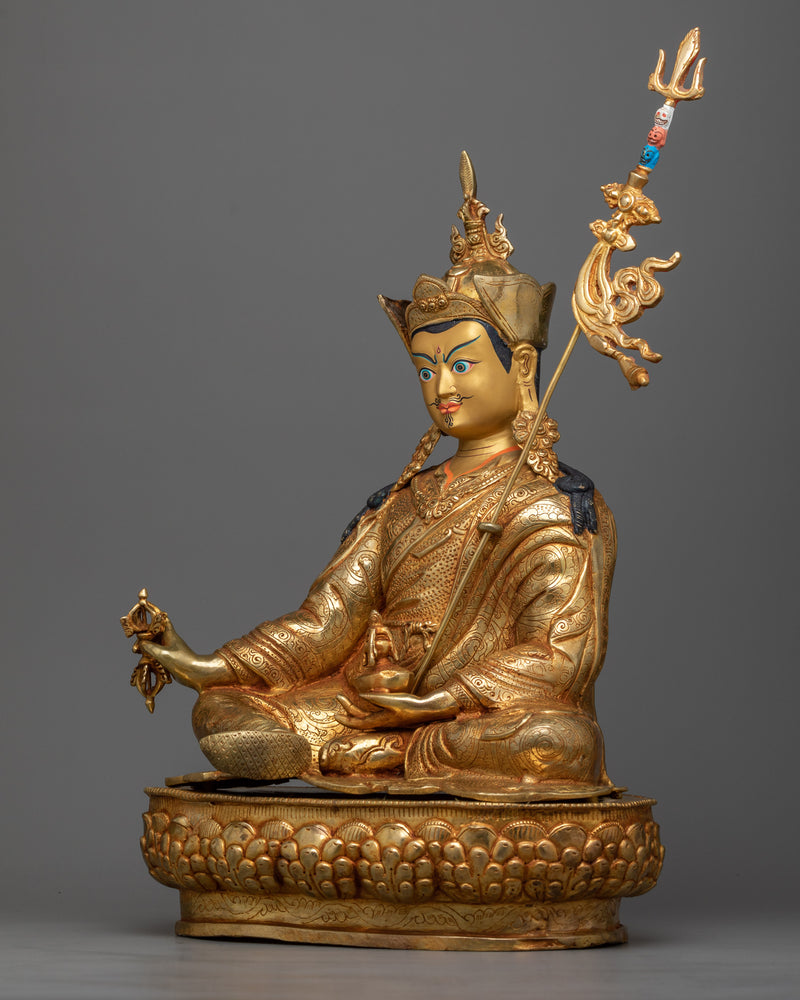 lotus-born-guru-rinpoche-sculpture