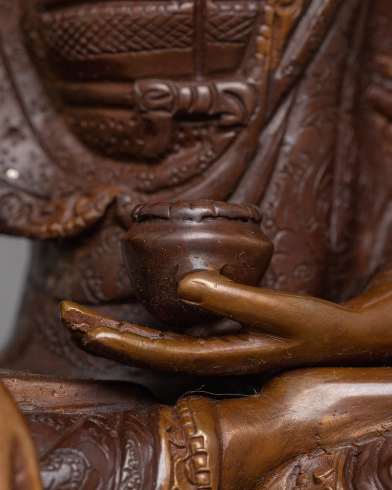 Serene Shakyamuni Buddha Oxidized Statue | A Symbol of Peace