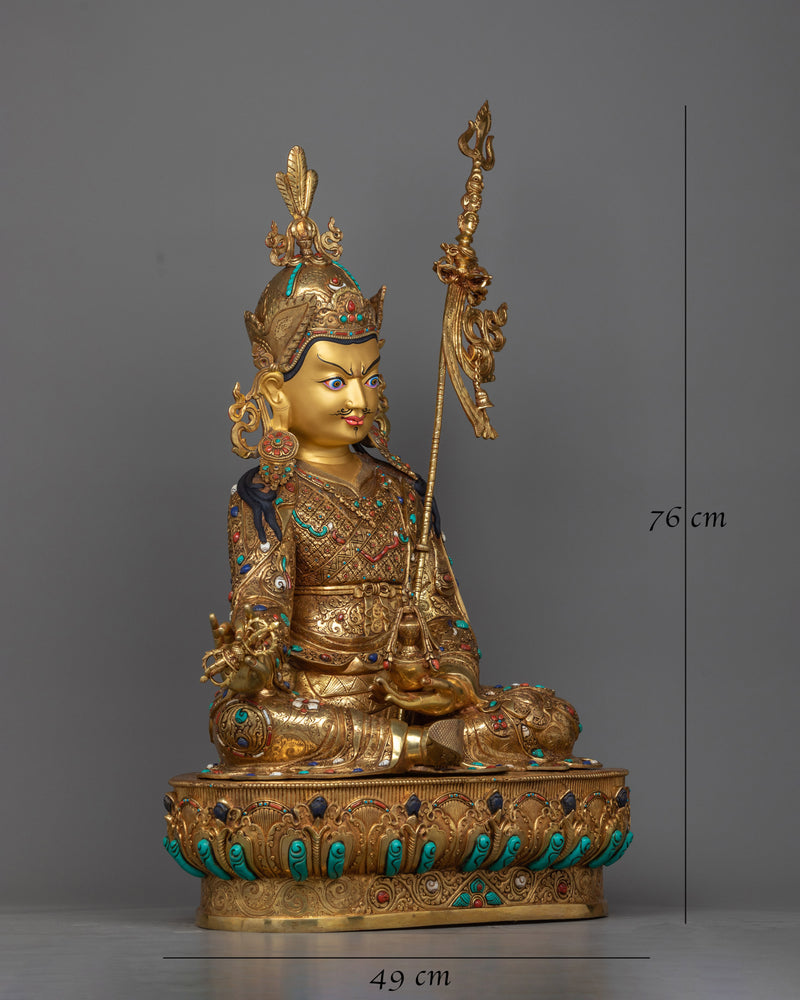 guru-rinpoche-padmakara-statue