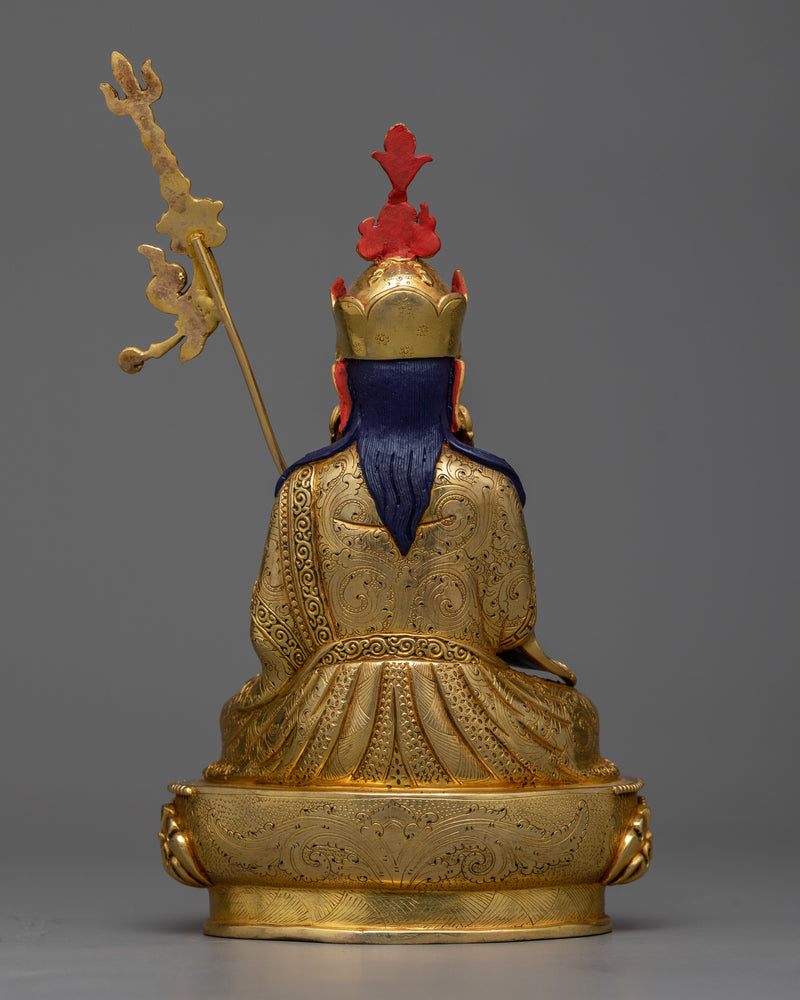 guru-rinpoche-lotus-born