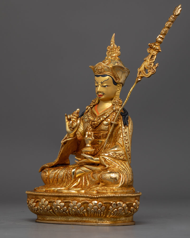 lotus-born-guru-rinpoche-sculpture