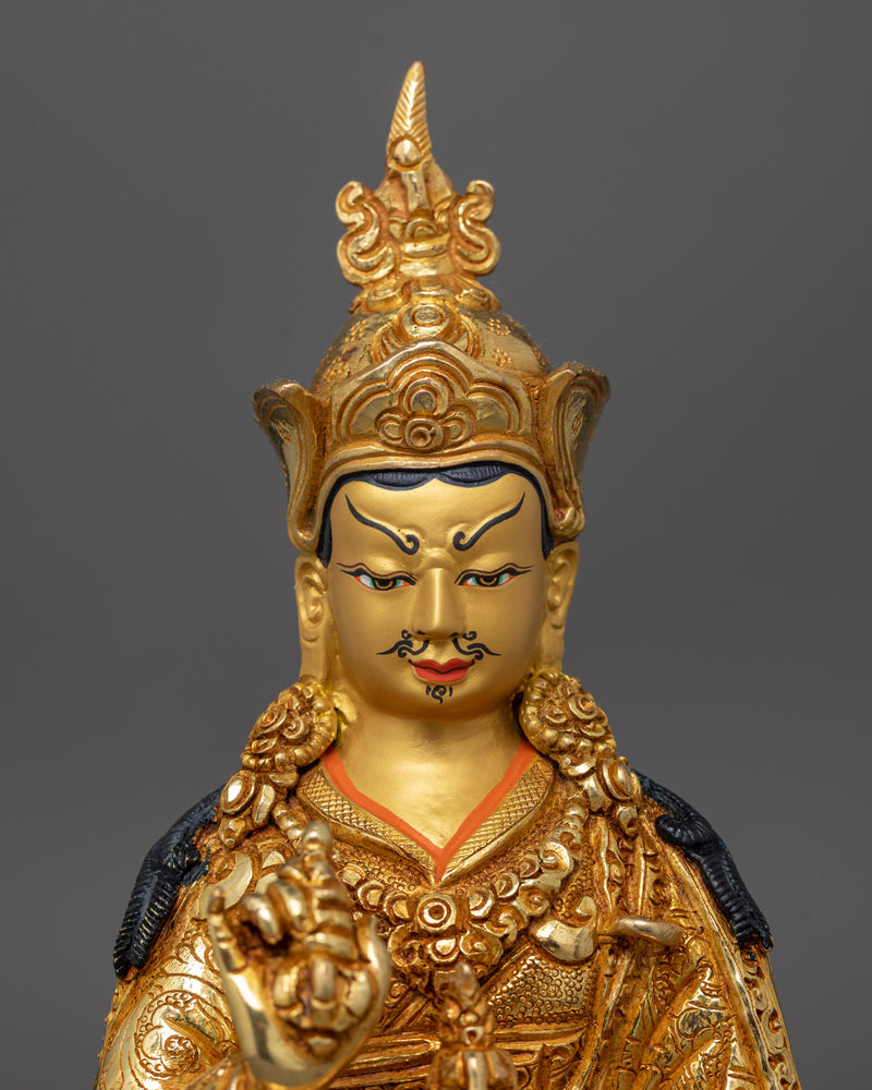 lotus-born-guru-rinpoche-sculpture