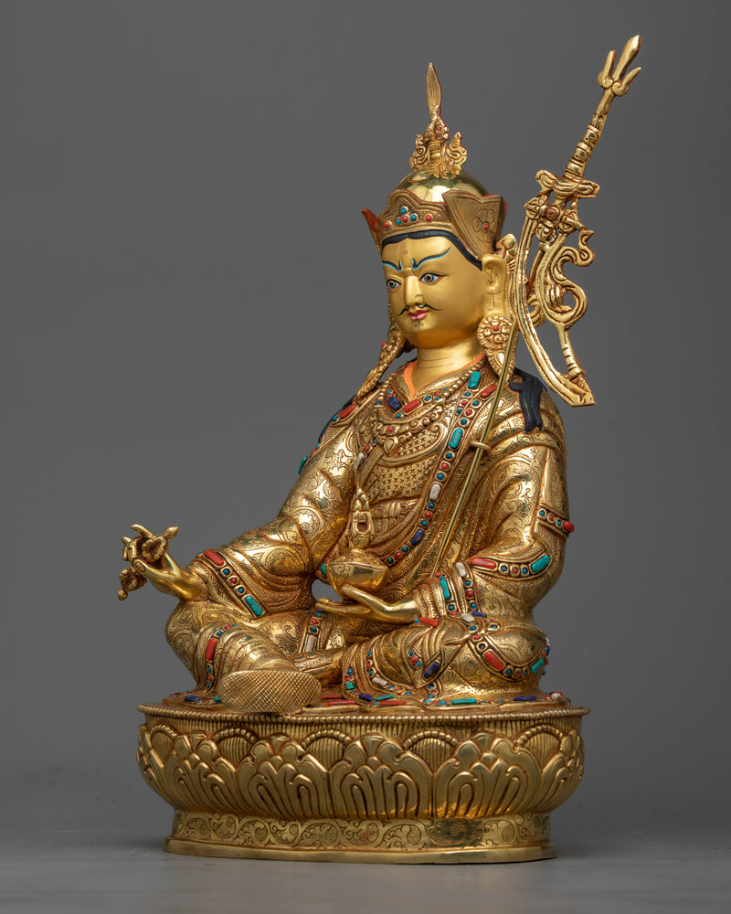 statue-of-padmasambhava