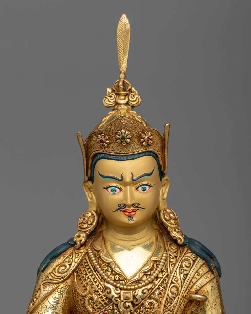 sculpture-of-guru-rinpoche