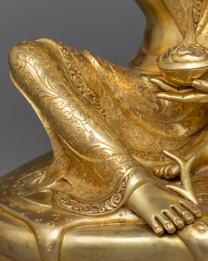 Illuminating Milarepa Golden Statue | Melody of Enlightenment