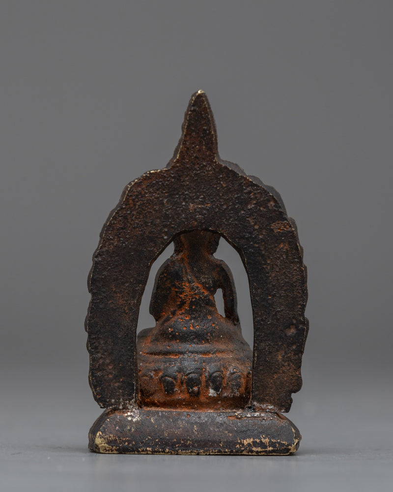 Antique Shakyamuni Buddha Figurine | A Revered Relic of Spiritual Wisdom