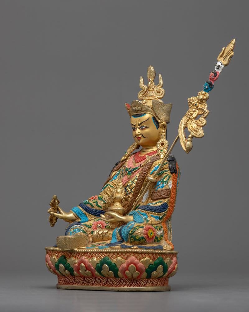 guru-rinpoche-lotus-born-statuette