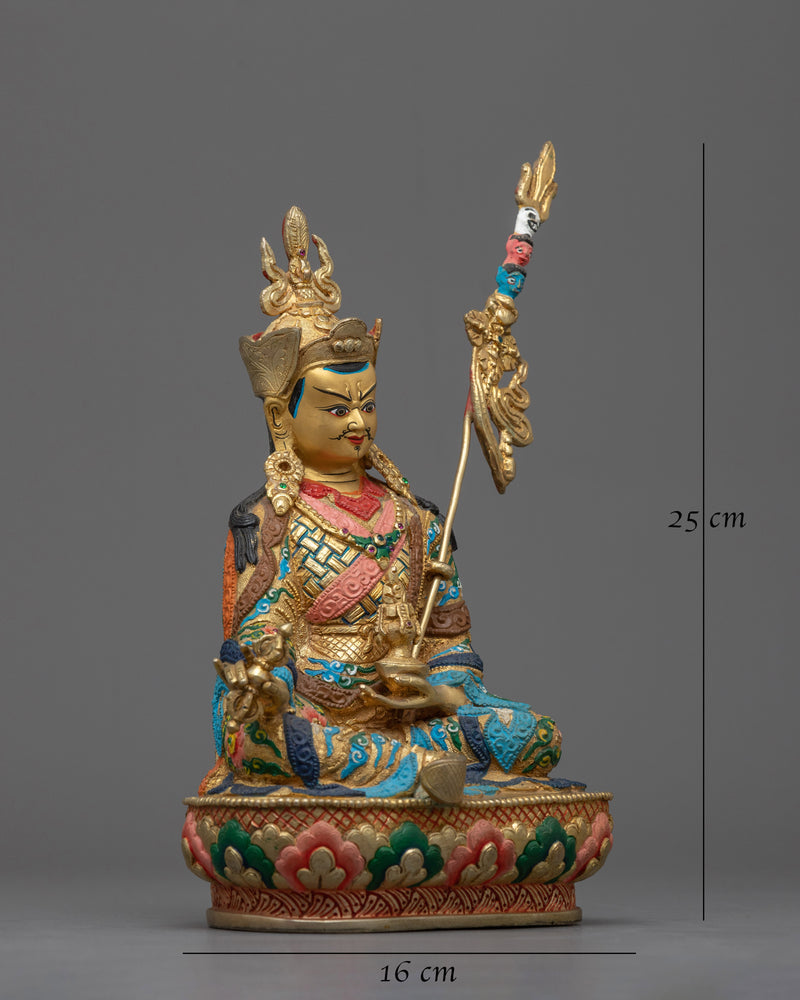 guru-rinpoche-lotus-born-statuette