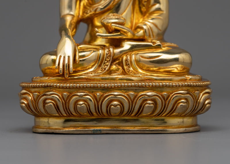 Enlighten Shakyamuni Buddhah Statue | Embodying the Essence of Wisdom