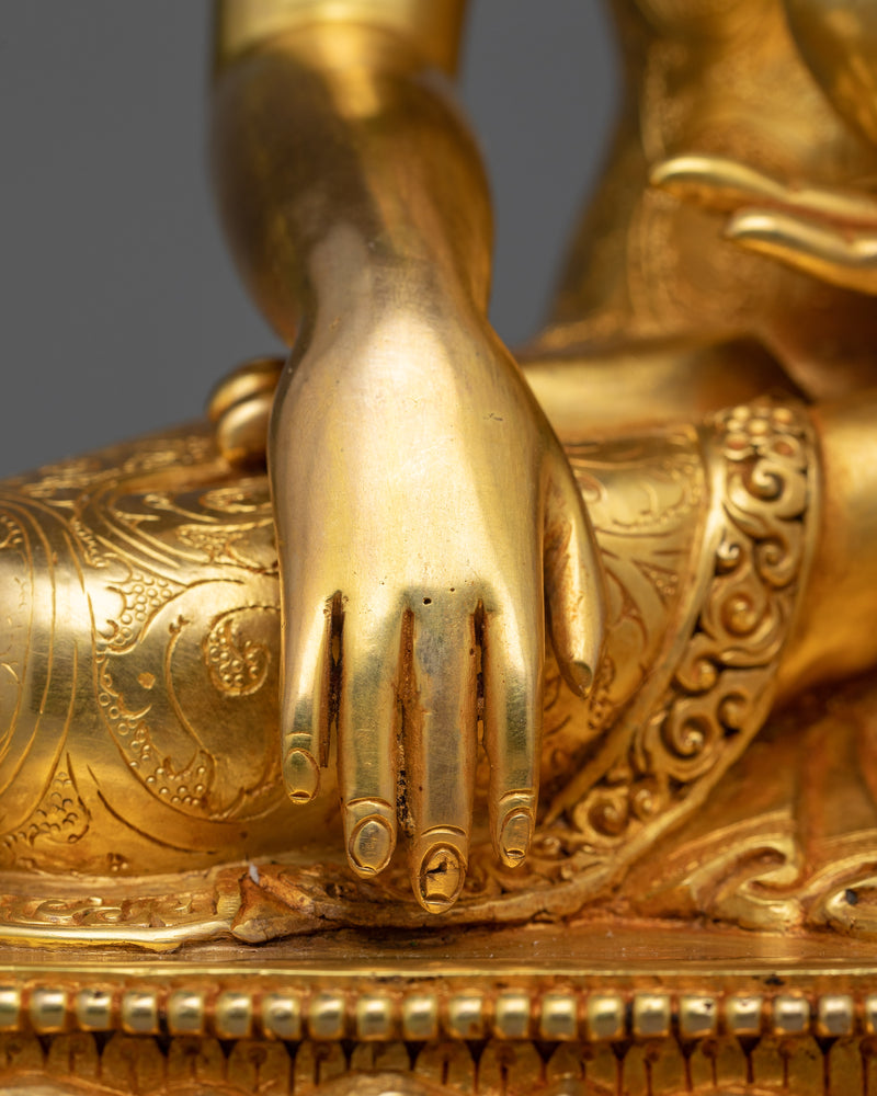 jewel-crown-shakyamuni-buddha