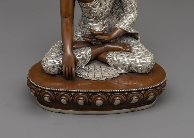 Shakyamuni Buddha Oxidized Figurine | Embrace Serenity and Enlightenment