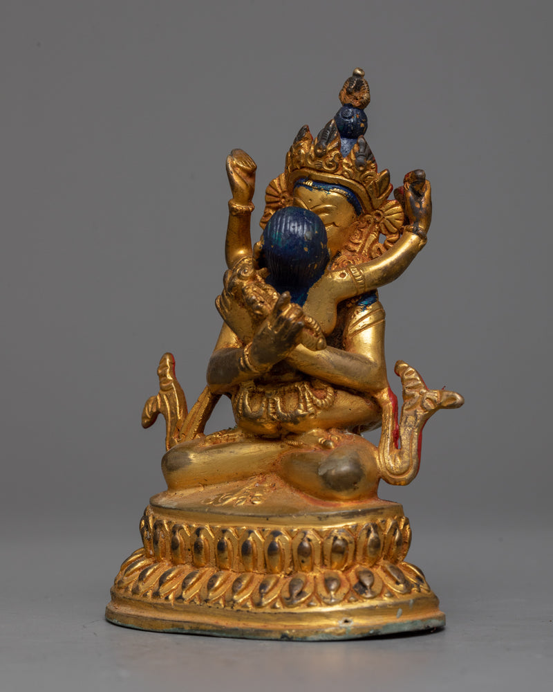 vajradhara-with-consort-figure