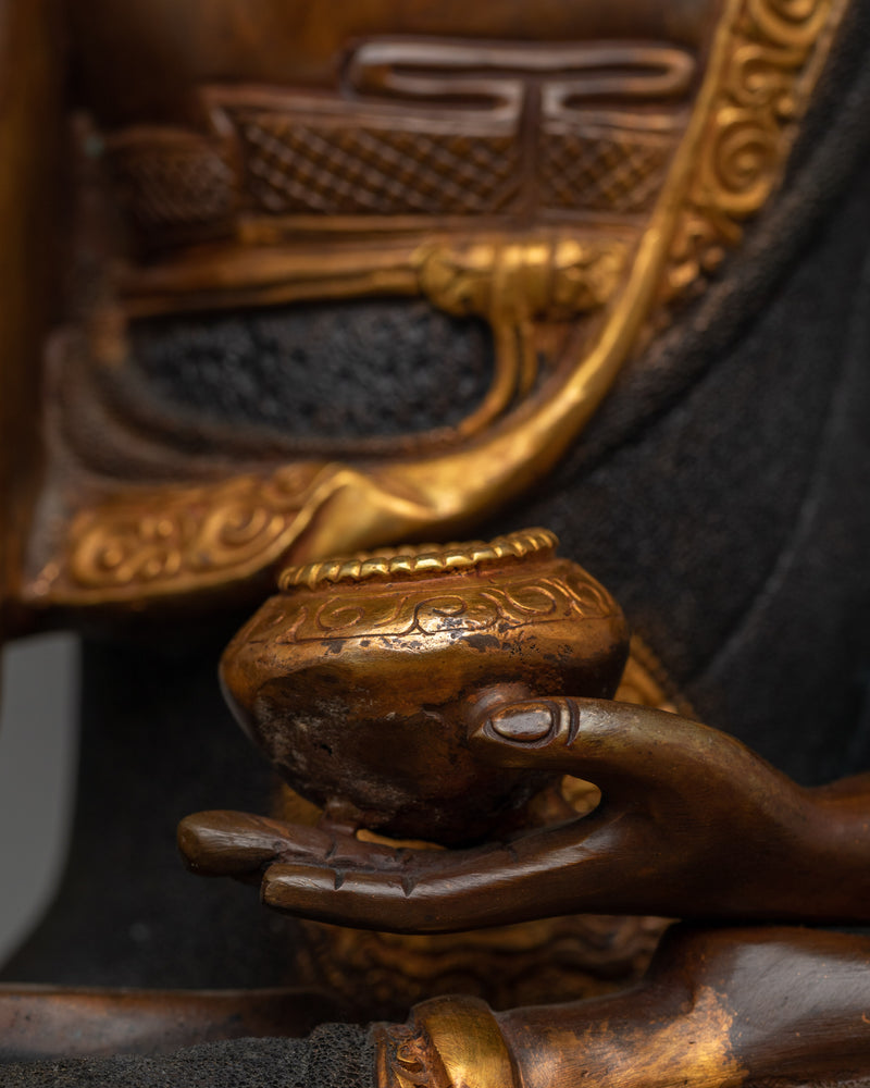 Oxidized Figure of Shakyamuni Buddha | Meticulously Crafted Spiritual Icon