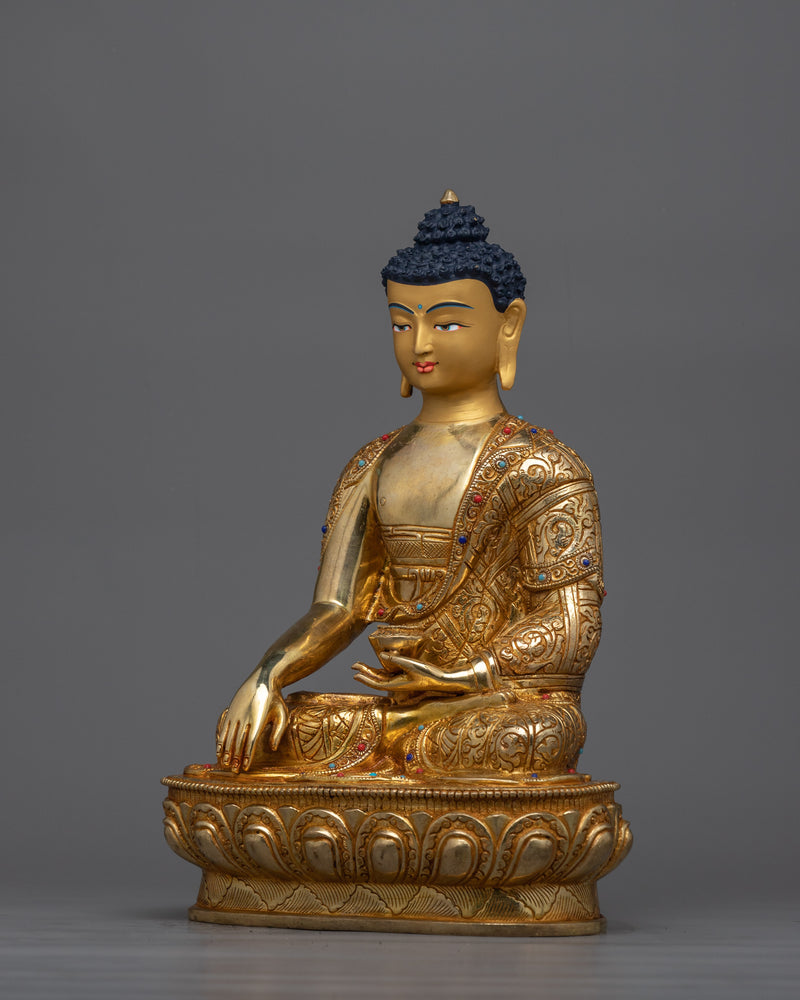 gold-gilded-shakyamuni-buddha-sculpture