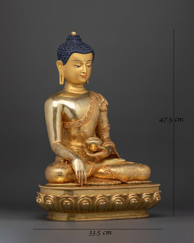 Gold gilded Shakyamuni Buddha statue