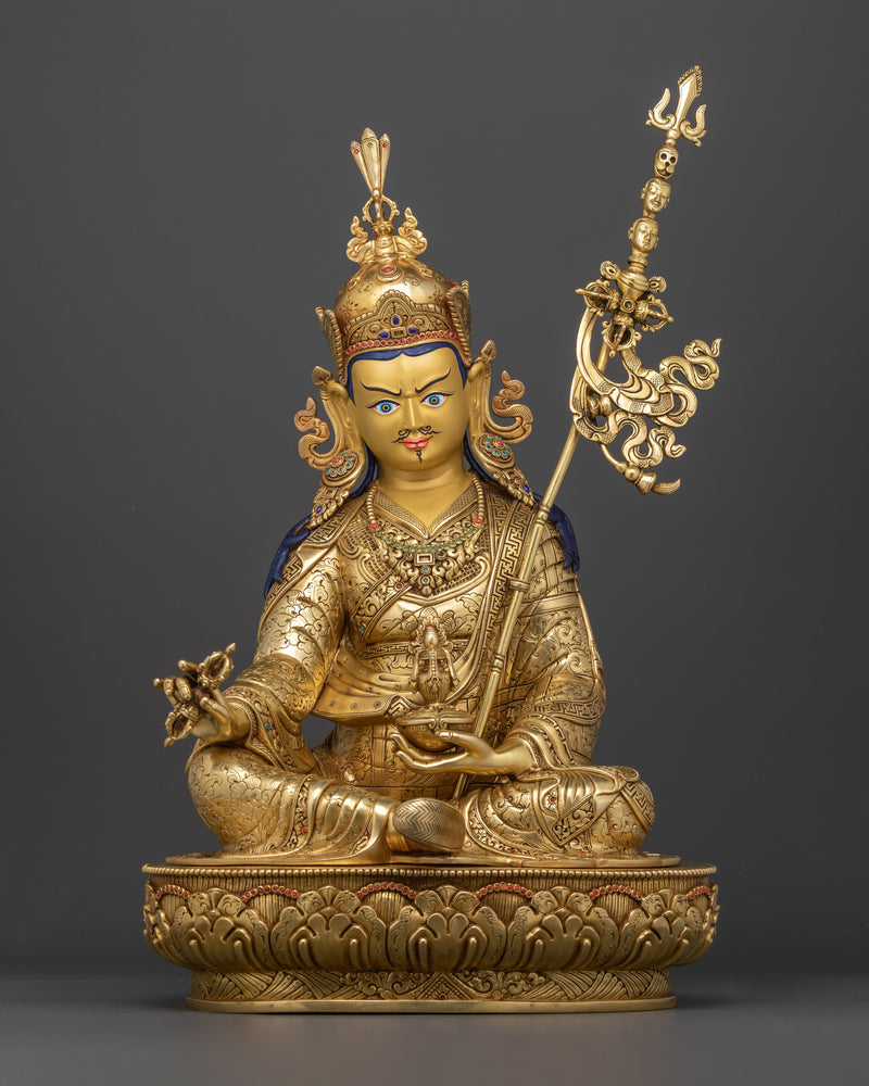 lotus-born-guru-rinpoche-satue