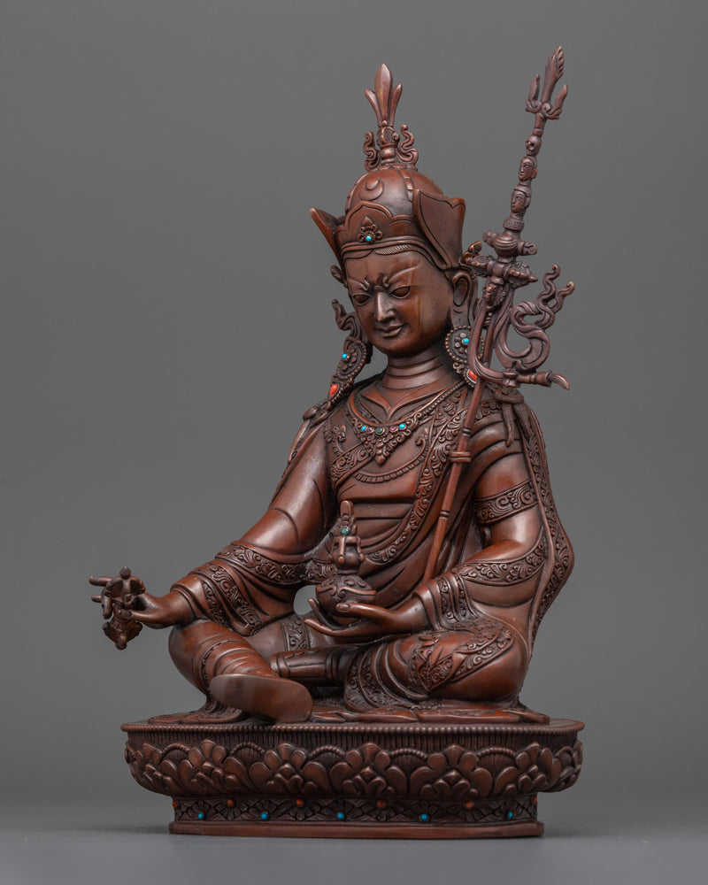 The Spiritual Protector Guru Rinpoche | Master of Tibetan Buddhism