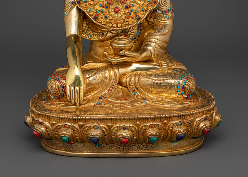 The Enlightened One with Regal Grace | Crown Shakyamuni Buddha Statue