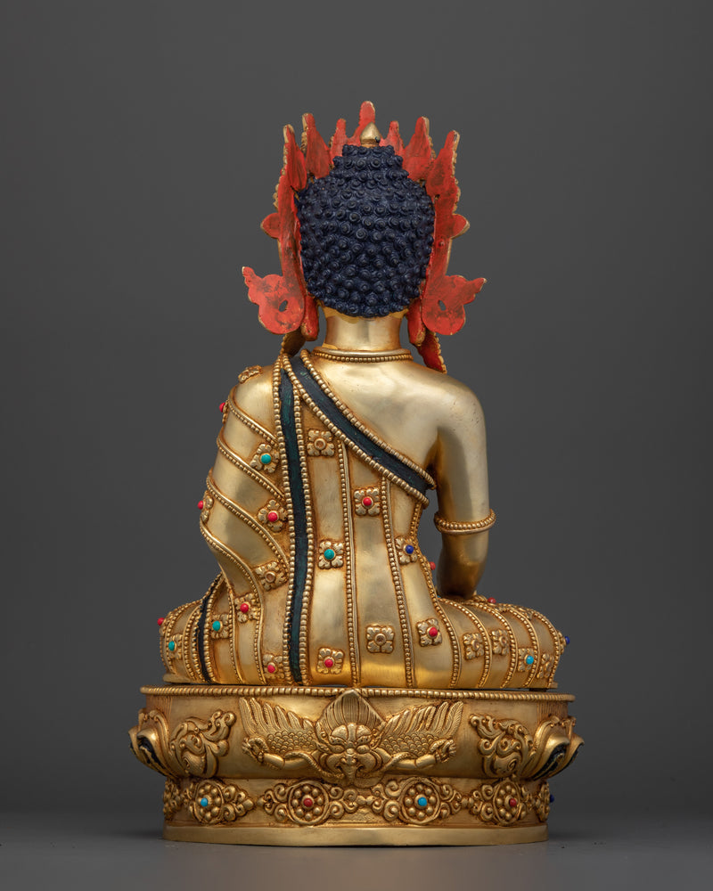 crowned-shakyamuni-buddha