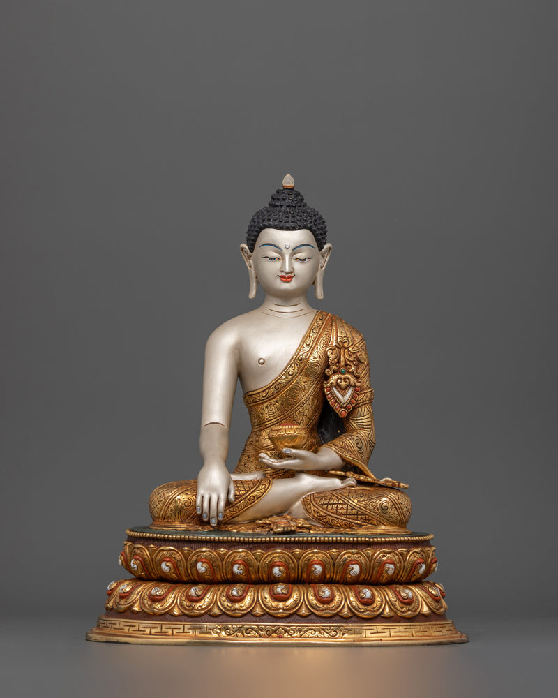 lord-shakyamuni-statue