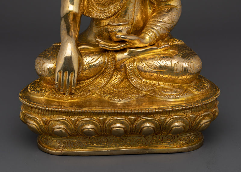 Tranquil Buddha Shakyamuni Statue | 24K Gold Gilded Copper Sculpture