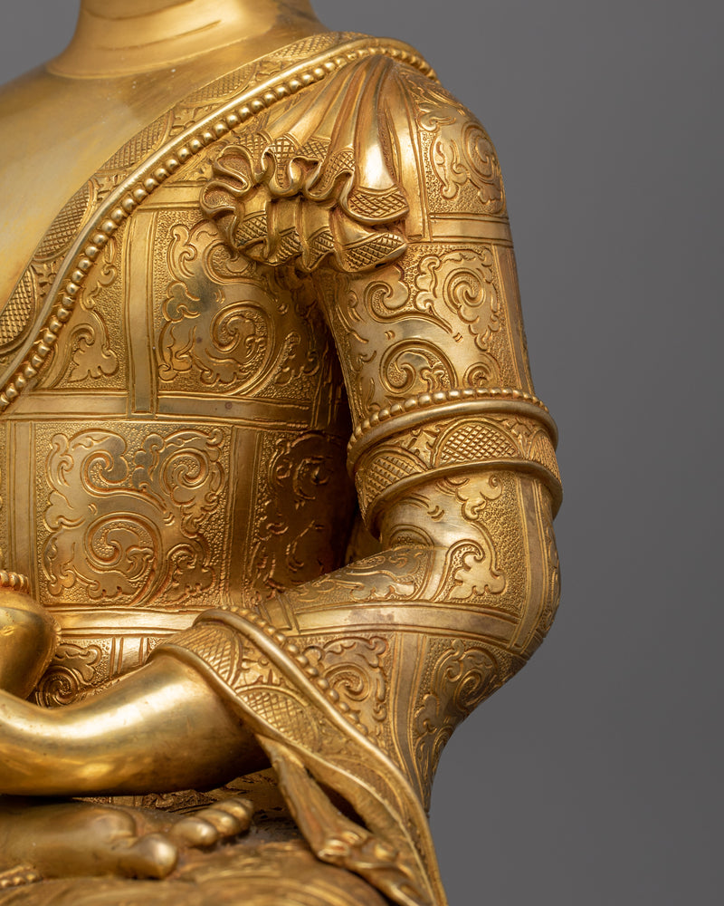 24K Gold Gilded Shakyamuni Buddha In Lotus Posture | Tibetan Buddhist art, Home decor