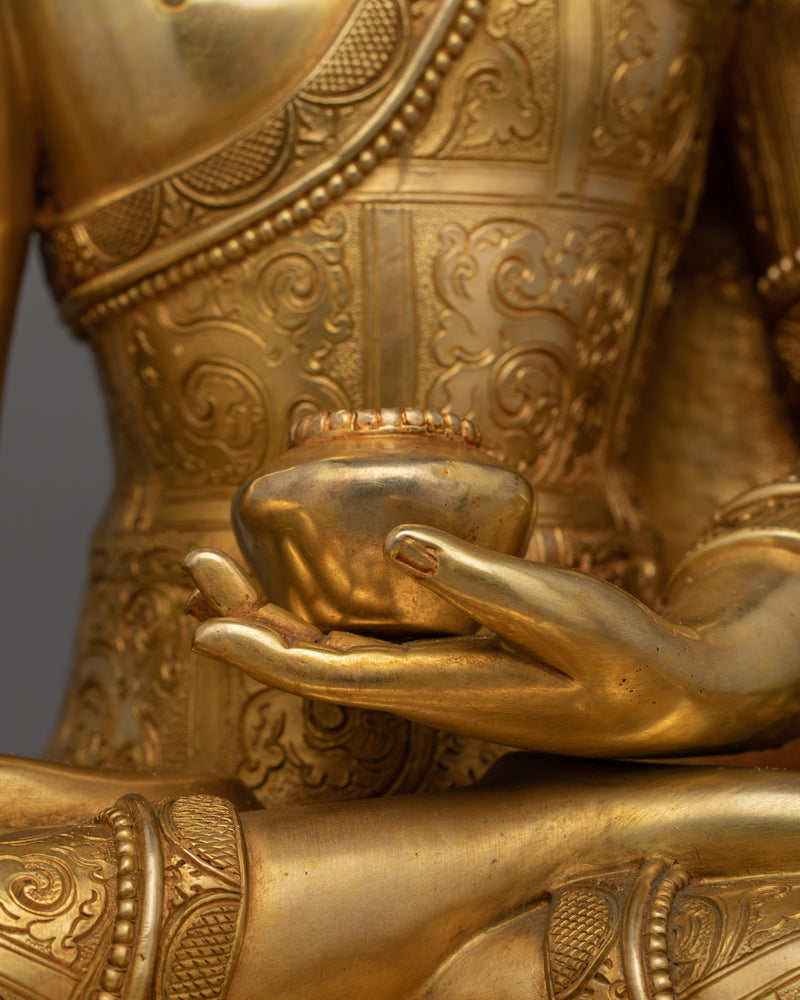 24K Gold Gilded Shakyamuni Buddha In Lotus Posture | Tibetan Buddhist art, Home decor