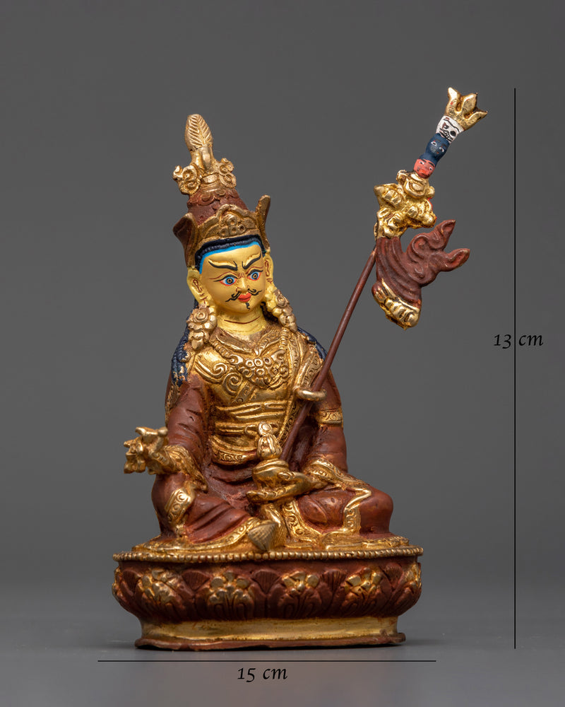 sacred-guru-rinpoche-figure