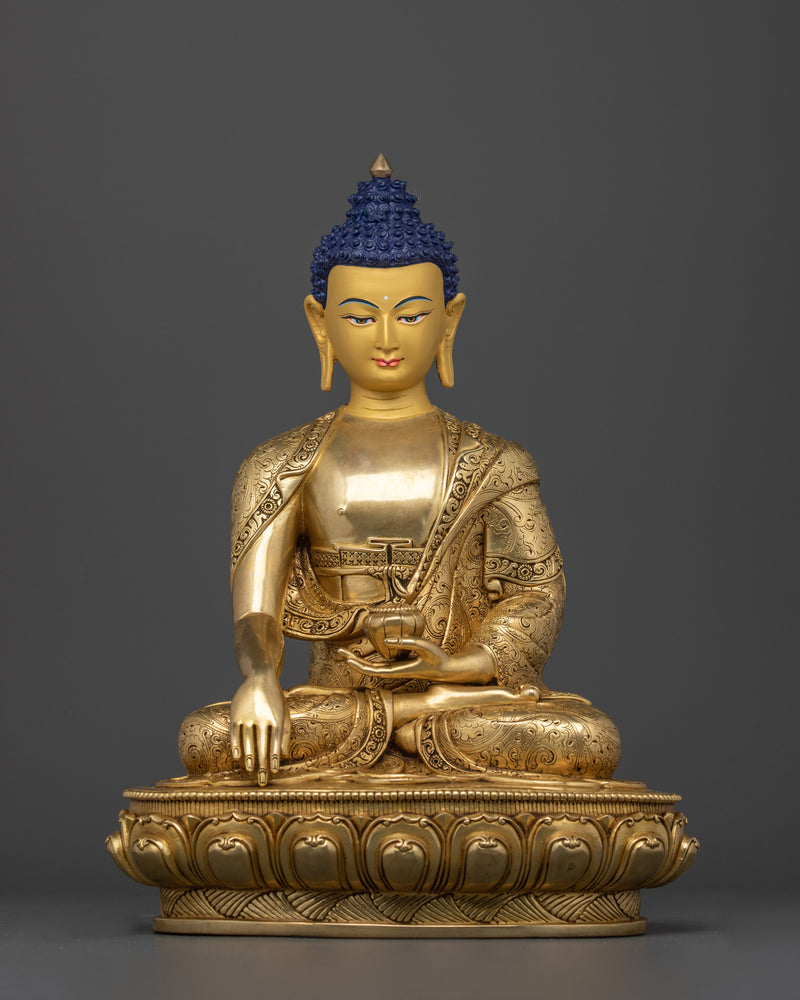 shakyamuni-buddha-holdin-alms-bowl