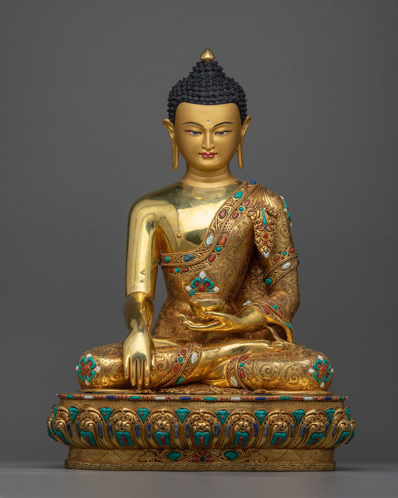 statue of shakyamuni buddha