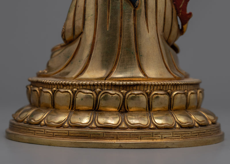 9th Karmapa Wangchug Dorje Statue | A Gleaming Symbol of Wisdom and Leadership