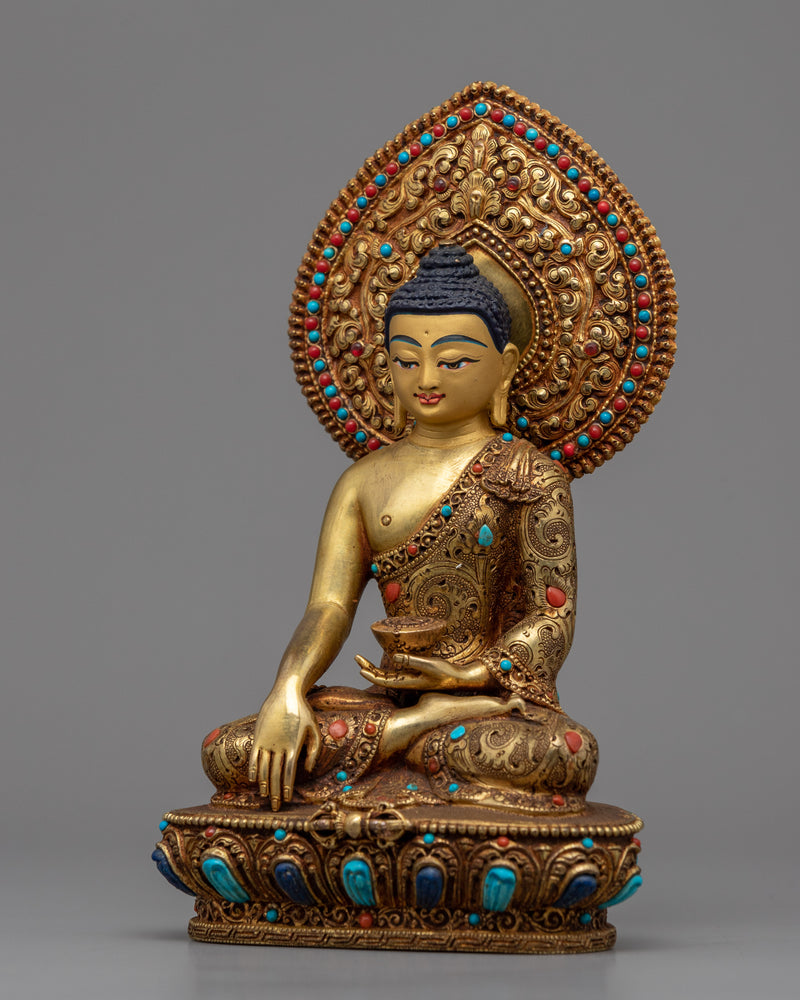 Serene Shakyamuni Buddha Statue | Traditional Himalayan Buddhist Artwork