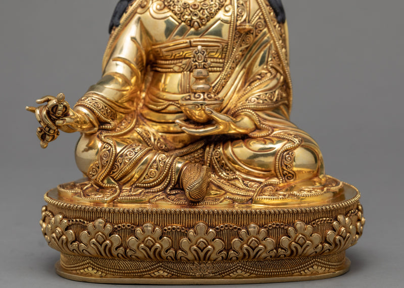 Guru Rinpoche Statue | Tibetan Buddhist Master | The Lotus Born