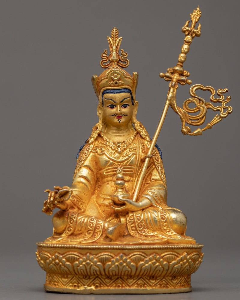 guru-padmasambhava-buddhist-sculpture