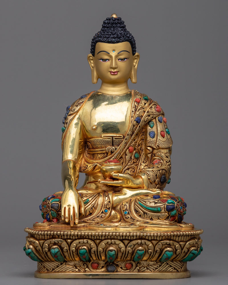 statue of siddhartha gautama was a prince who became the buddha 